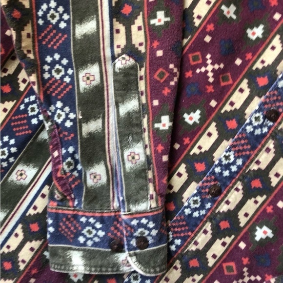 Woolrich Brushed Flannel Tribal Aztec Print Button Down Mens Shirt Sz. XL - Picture 4 of 5